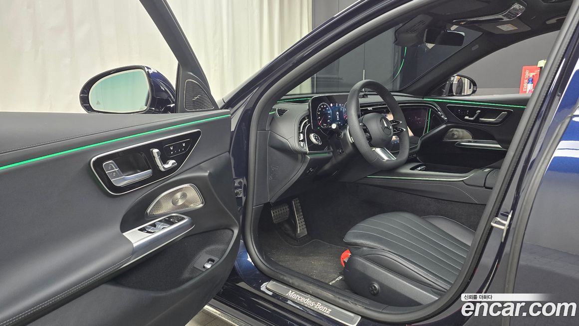 Mercedes-Benz E-Class 2025