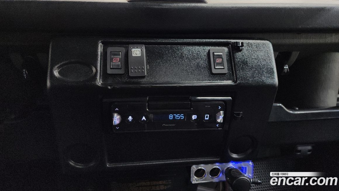 Land Rover Defender 2000