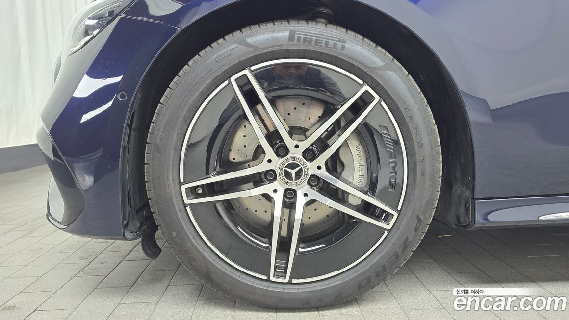 Mercedes-Benz E-Class 2025