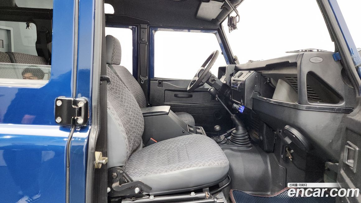 Land Rover Defender 2000