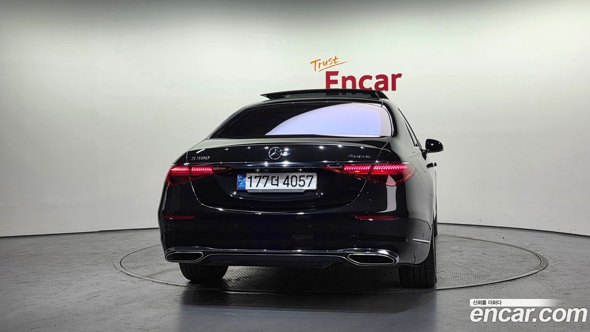 Mercedes-Benz S-Class 2021