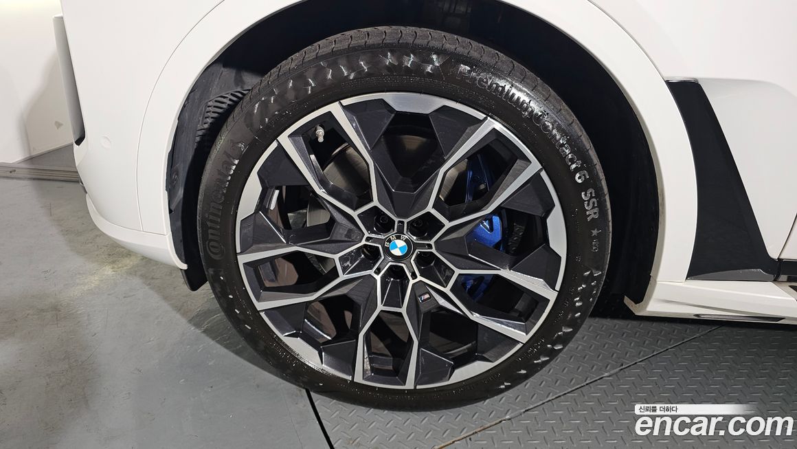 BMW X7 2024