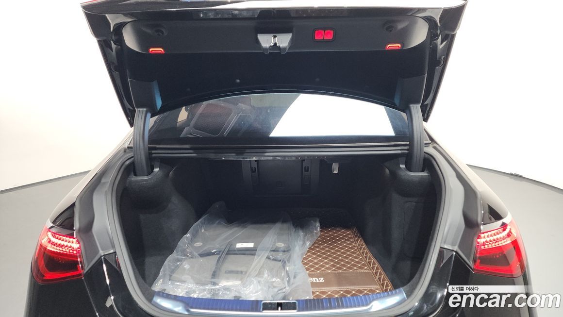 Mercedes-Benz S-Class 2022