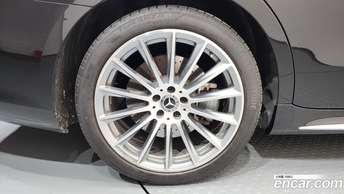 Mercedes-Benz S-Class 2022