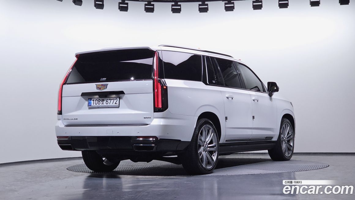 Cadillac Escalade 2025