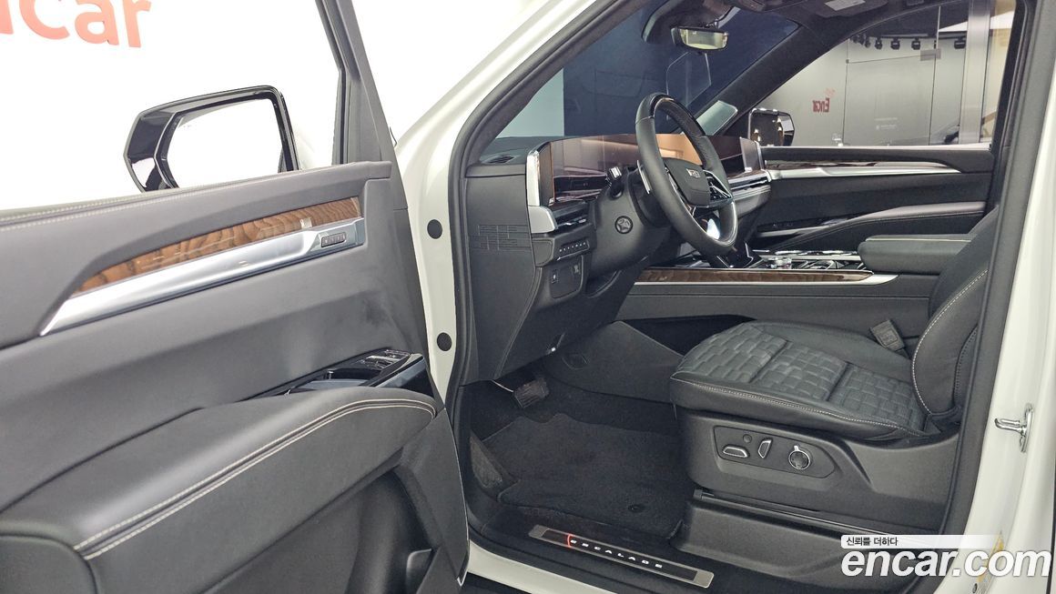 Cadillac Escalade 2025