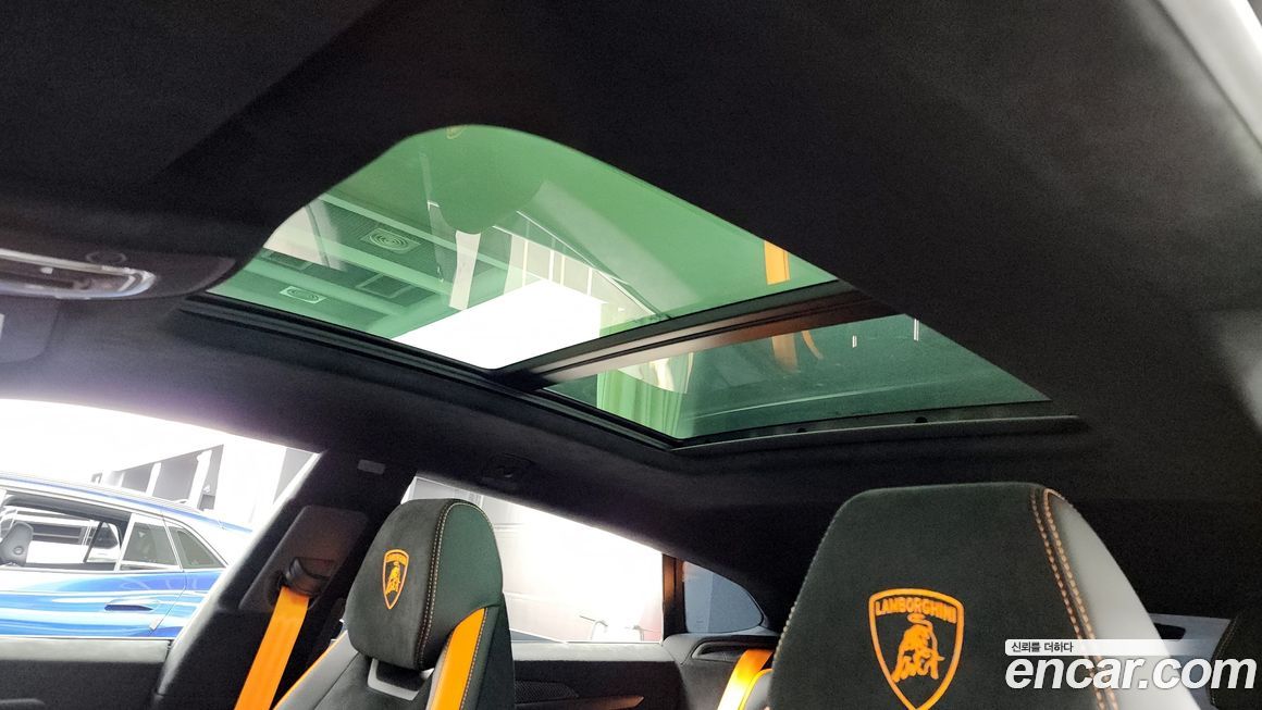 Lamborghini Urus 2024