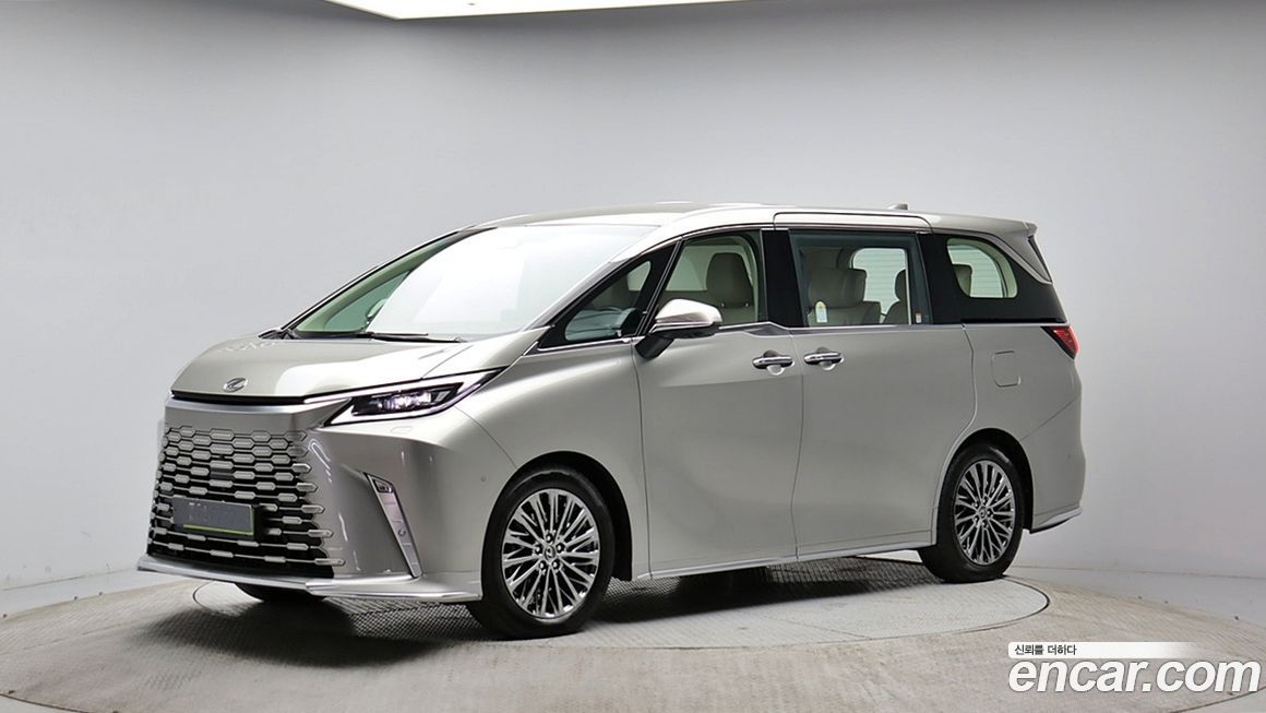 Lexus LM 2025
