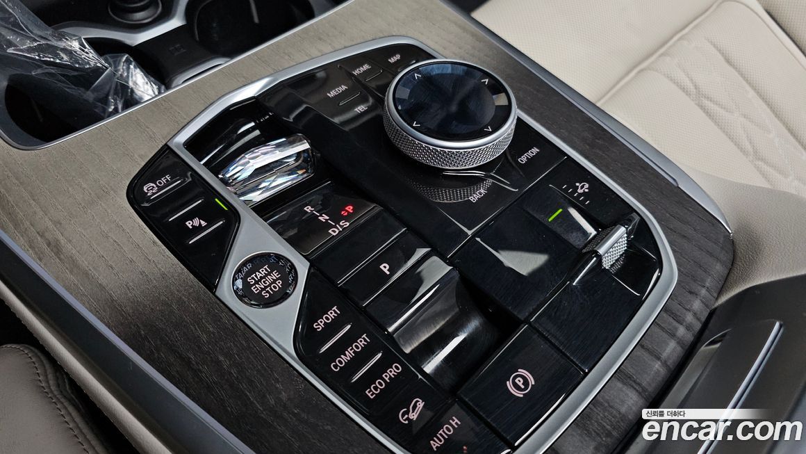 BMW X7 2025