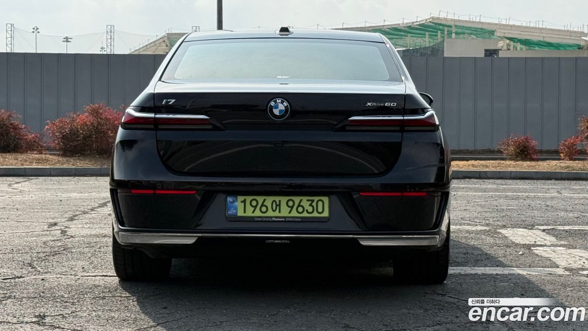 BMW i7 2023