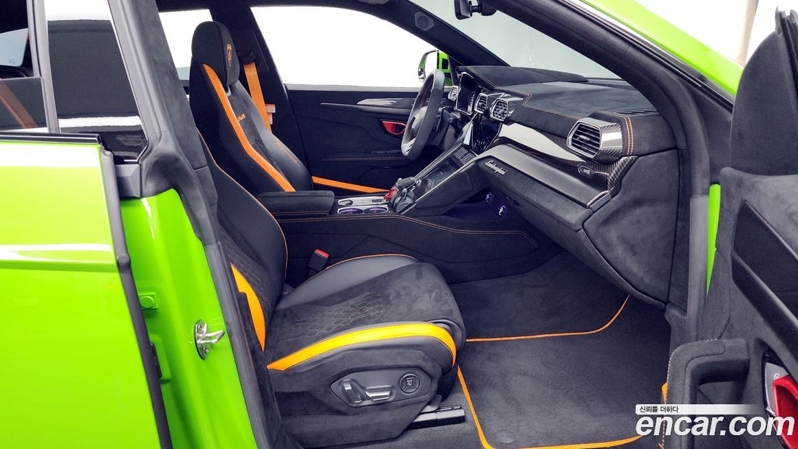 Lamborghini Urus 2024