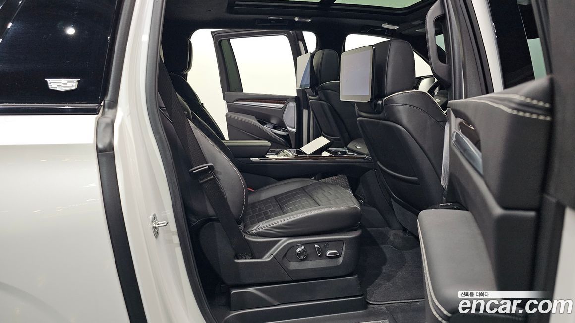 Cadillac Escalade 2025