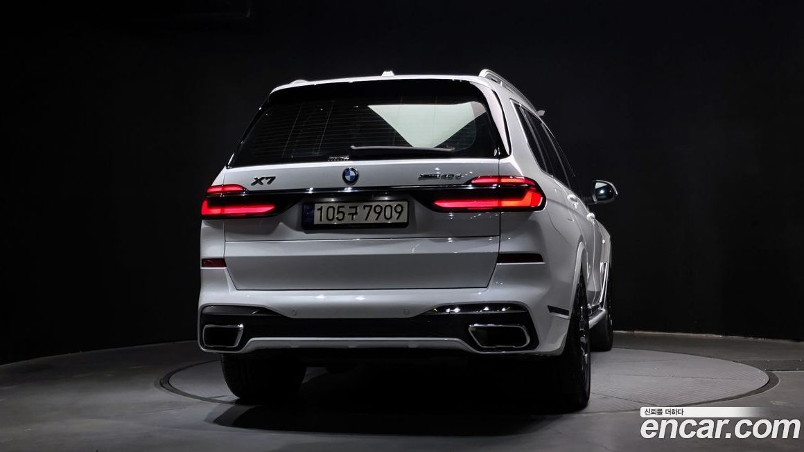 BMW X7 2024