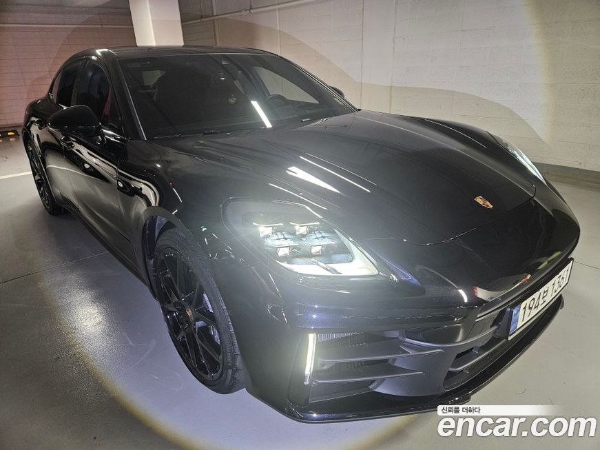 Porsche Panamera 2024