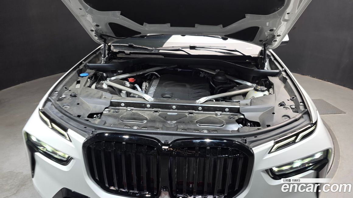 BMW X7 2024