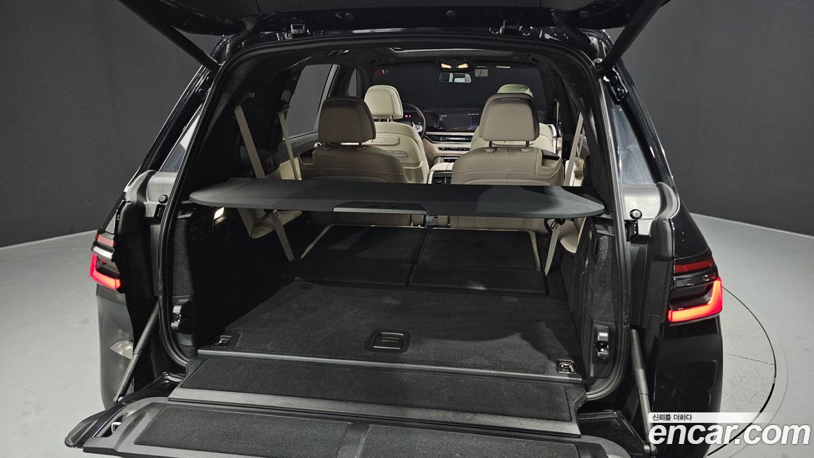 BMW X7 2025