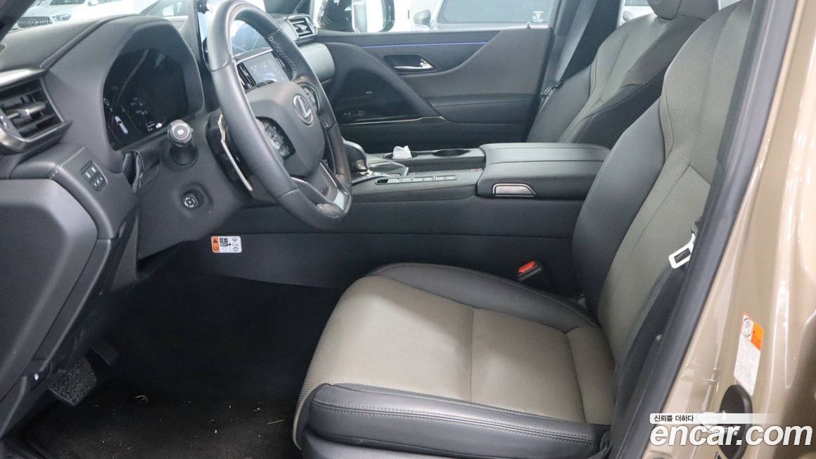 Lexus LX 2025