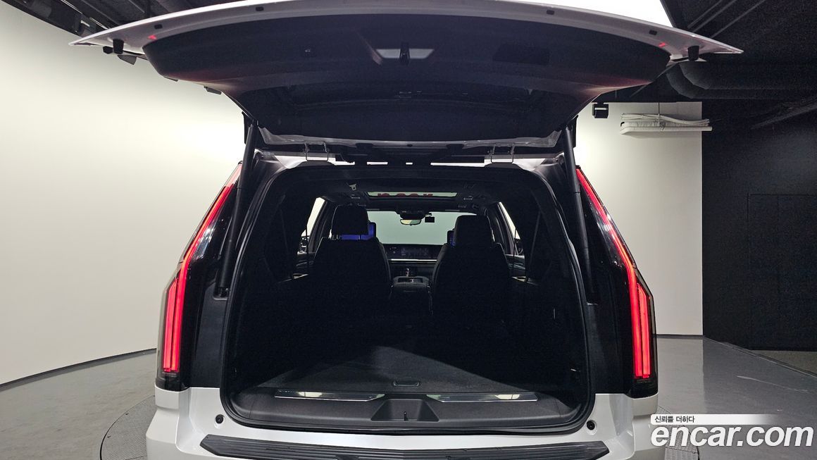 Cadillac Escalade 2025