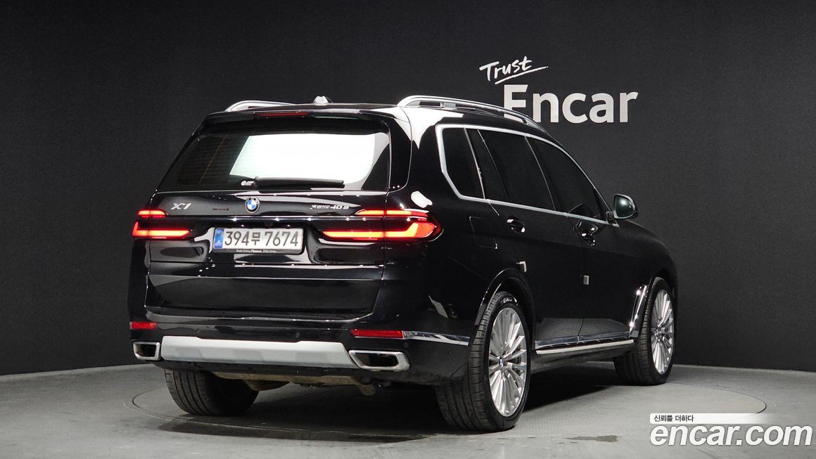 BMW X7 2025
