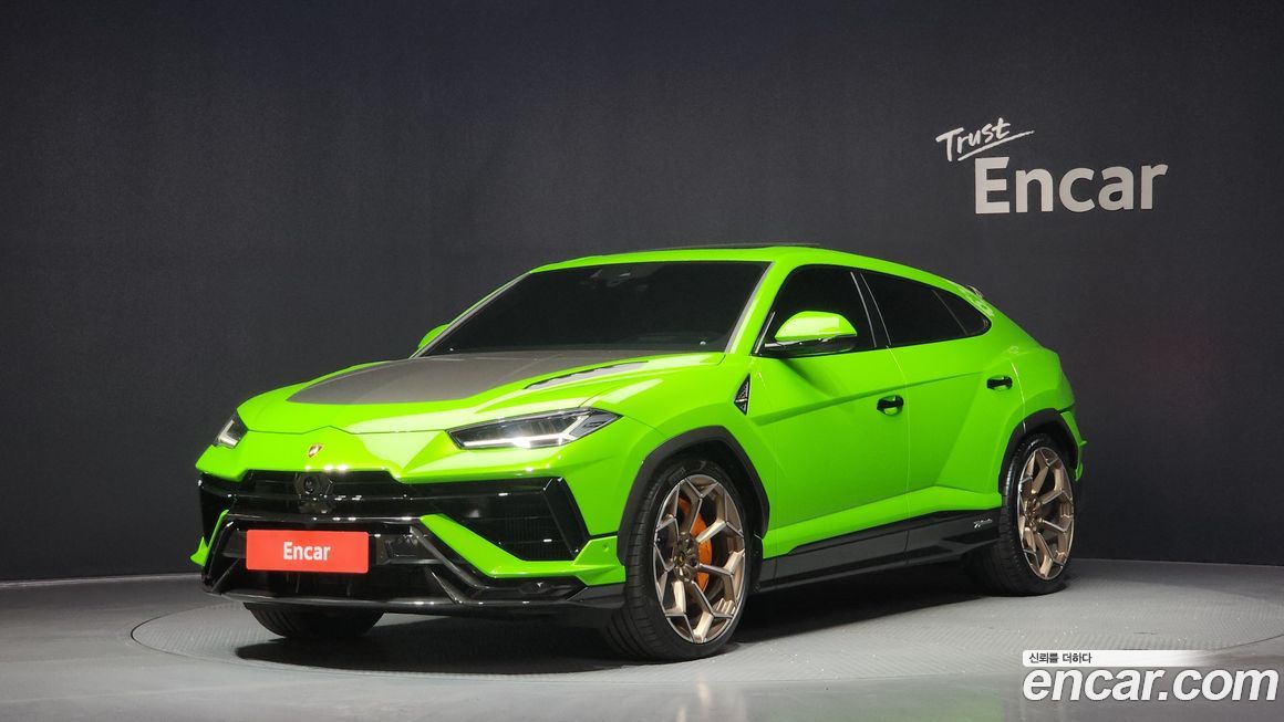 Lamborghini Urus 2024