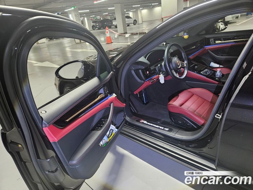 Porsche Panamera 2024