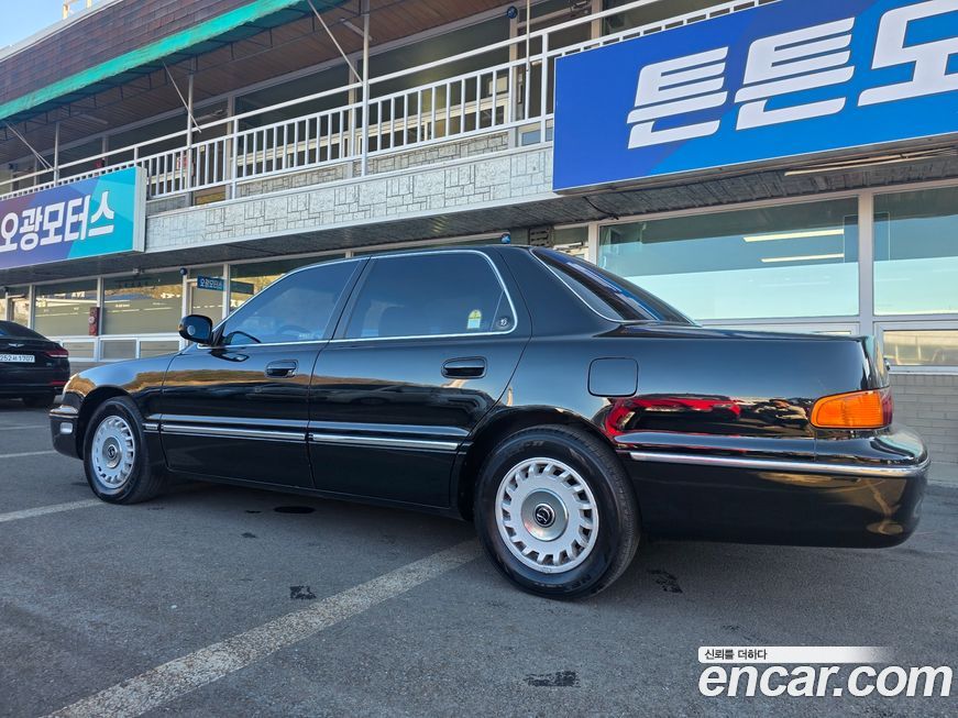 Hyundai Dynasty 1998