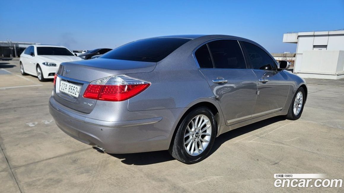 Hyundai Genesis 2008