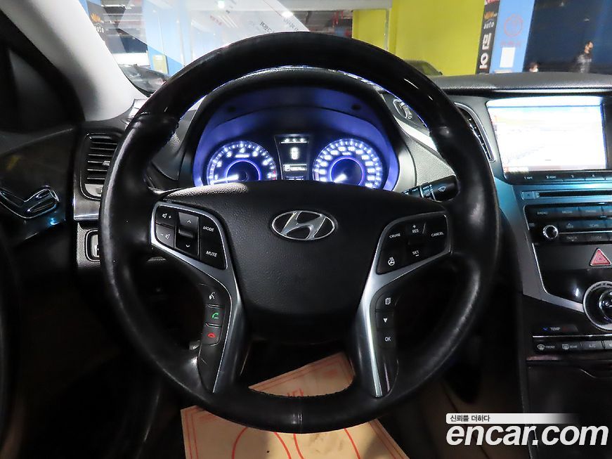 Hyundai Grandeur 2015