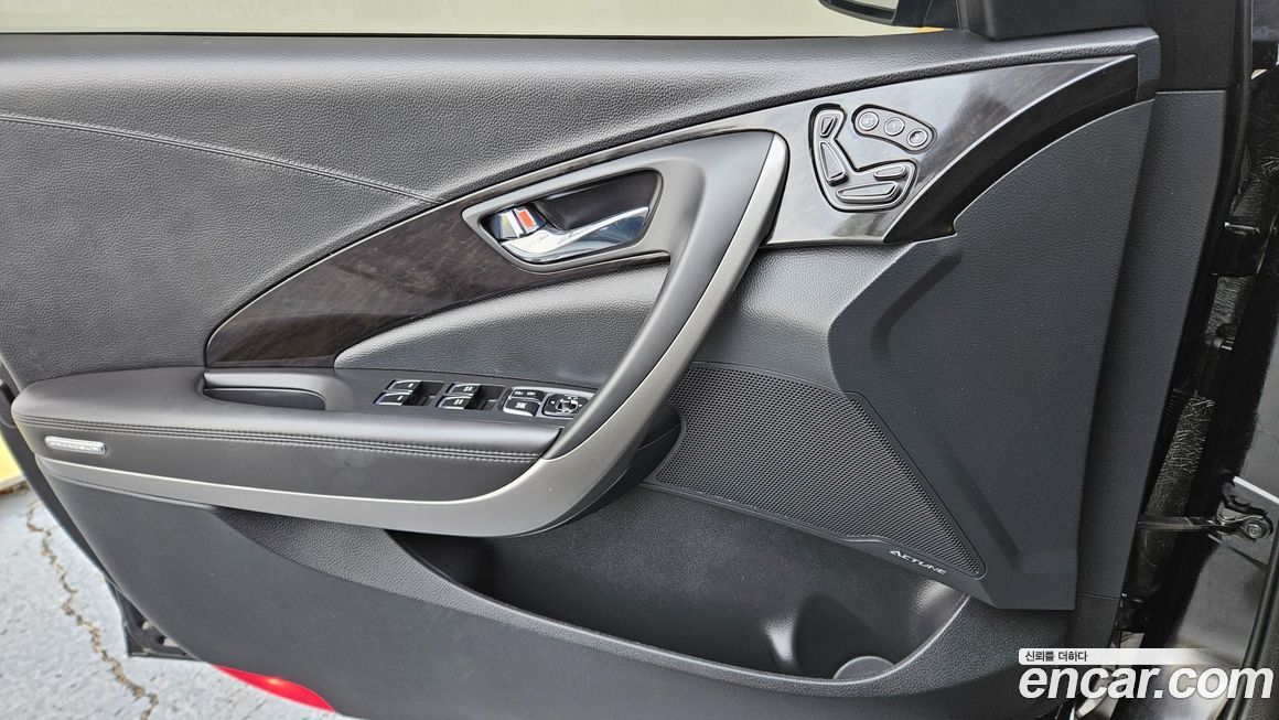 Hyundai Grandeur 2016