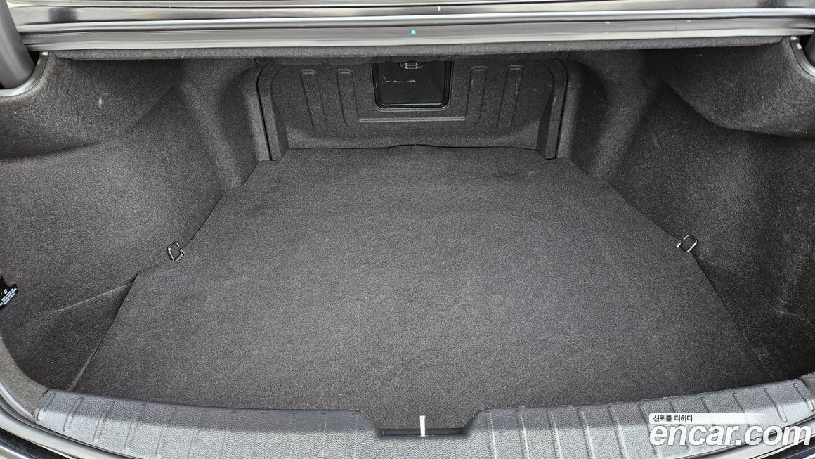 Hyundai Grandeur 2016