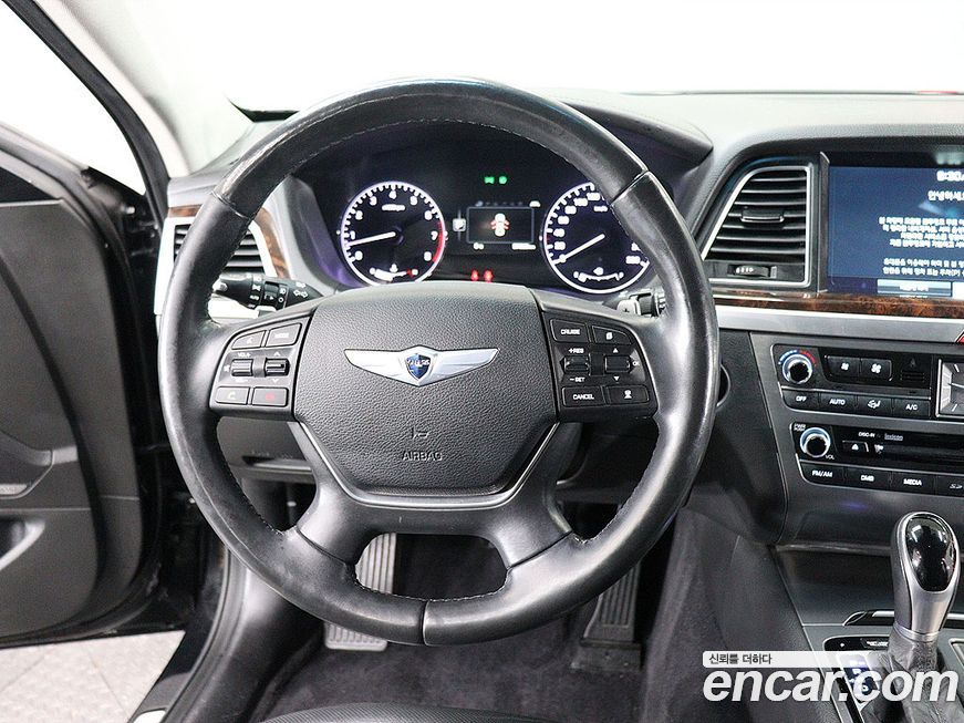 Hyundai Genesis 2015