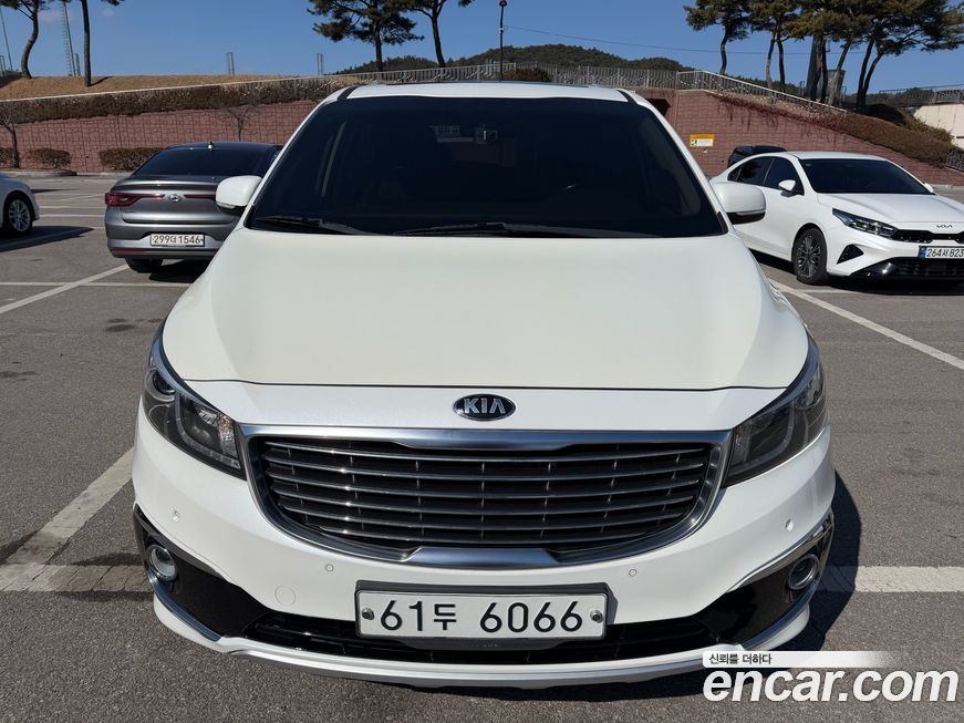Kia Canival 2015