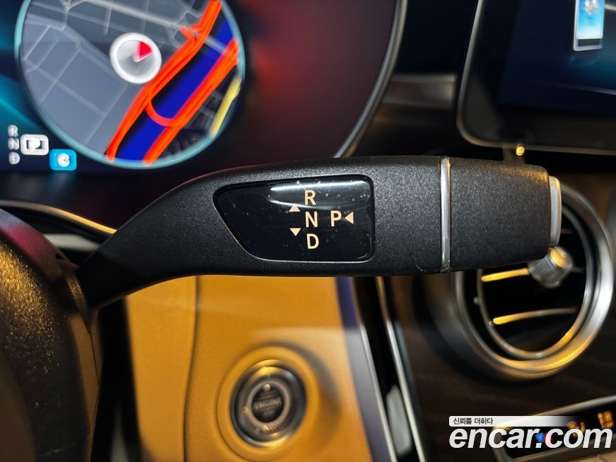 Mercedes-Benz C-Class 2021