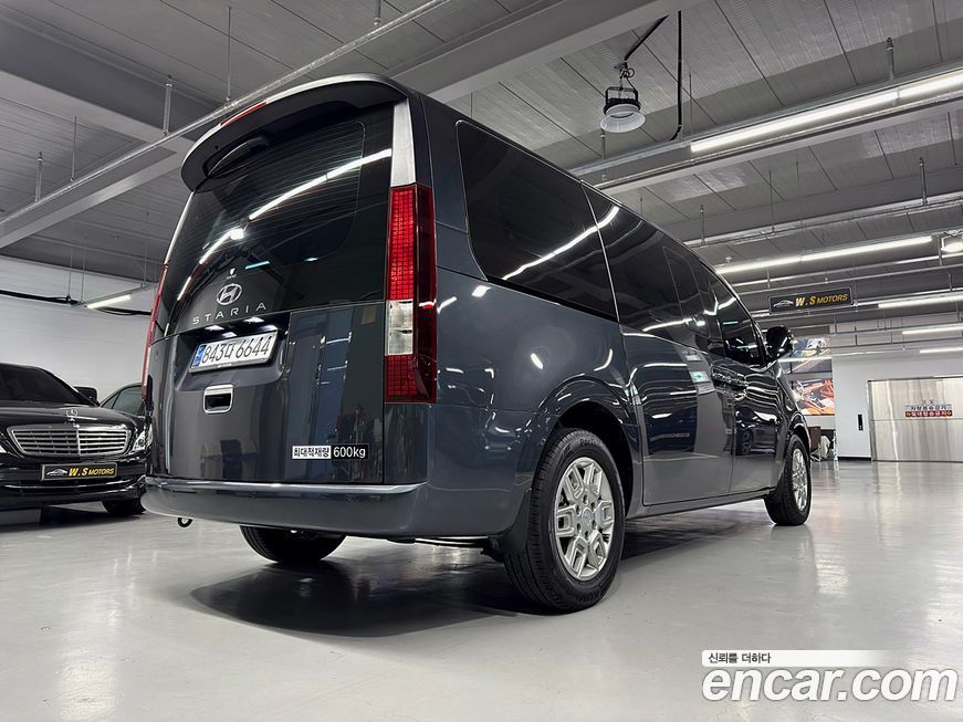 Hyundai Staria 2024