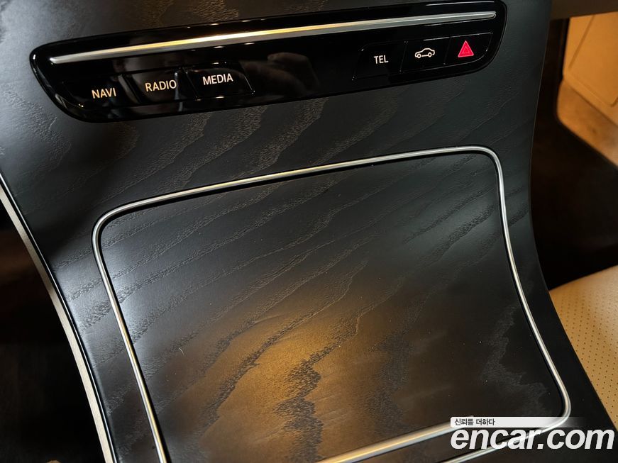 Mercedes-Benz C-Class 2021