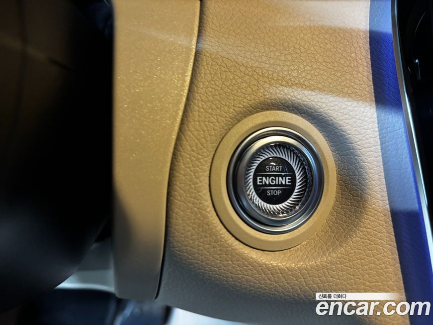 Mercedes-Benz C-Class 2021