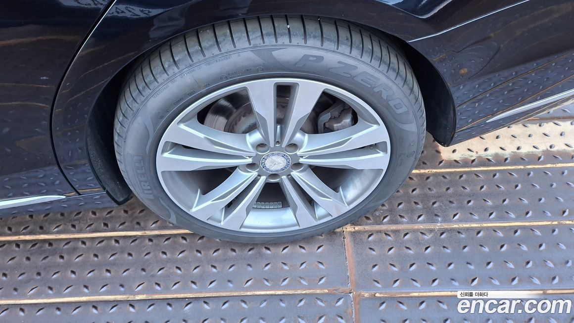 Mercedes-Benz S-Class 2016