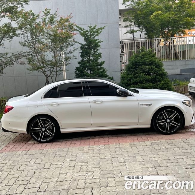 Mercedes-Benz E-Class 2019