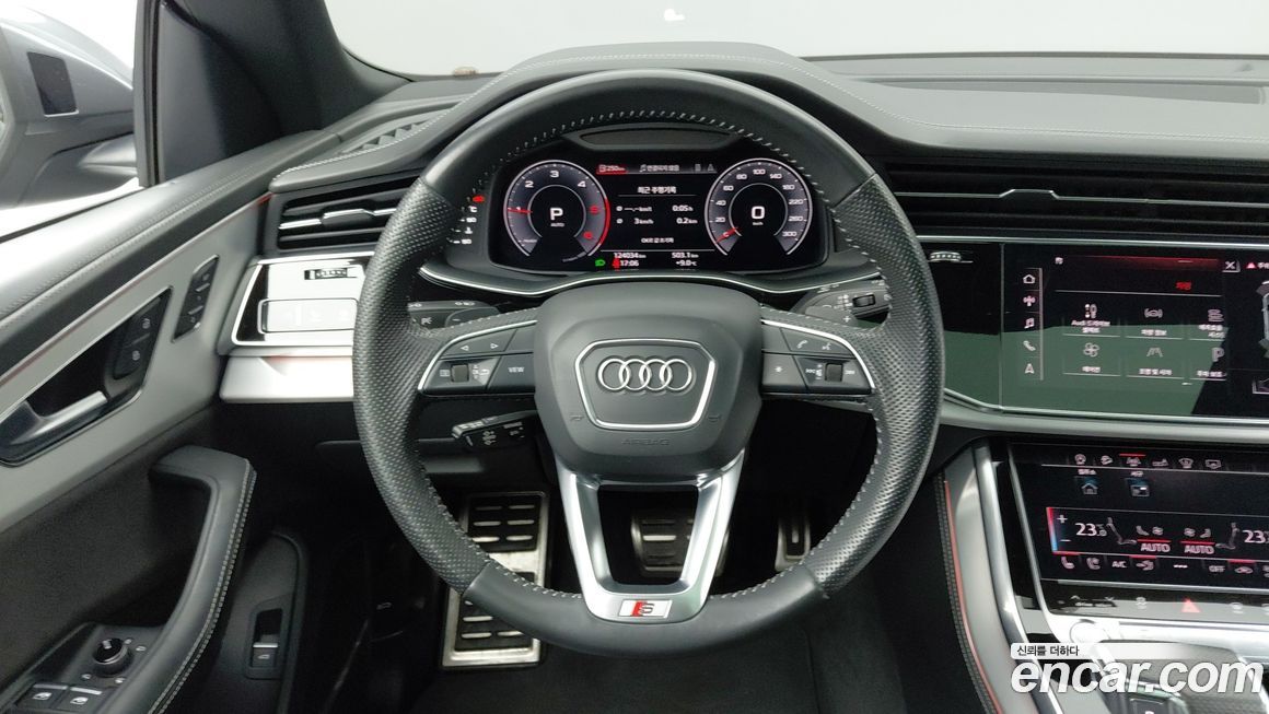 Audi Q8 2020
