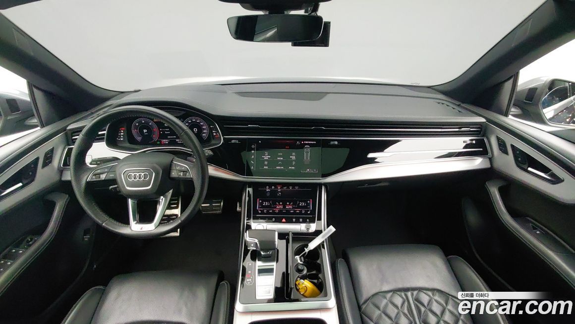 Audi Q8 2020