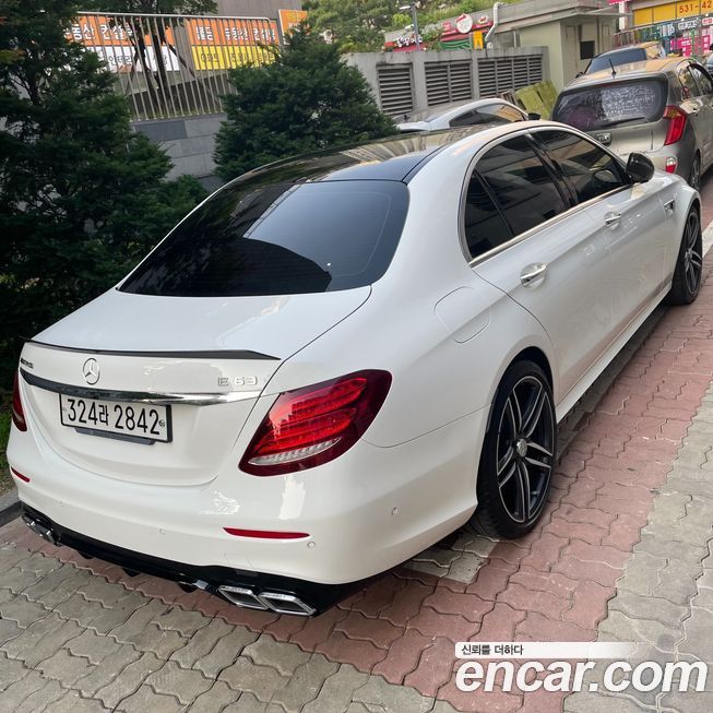 Mercedes-Benz E-Class 2019