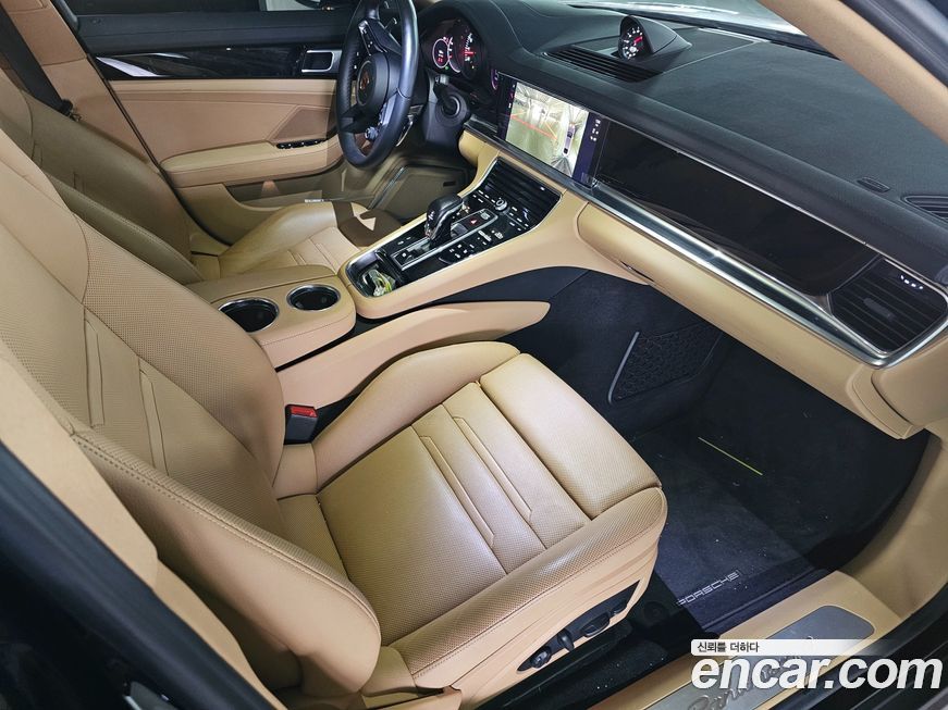 Porsche Panamera 2022