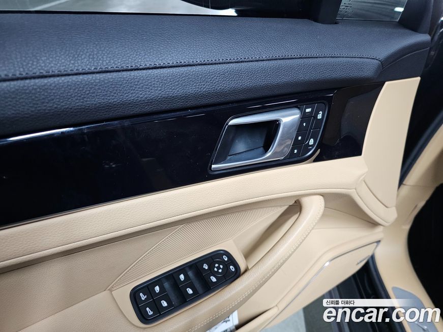 Porsche Panamera 2022