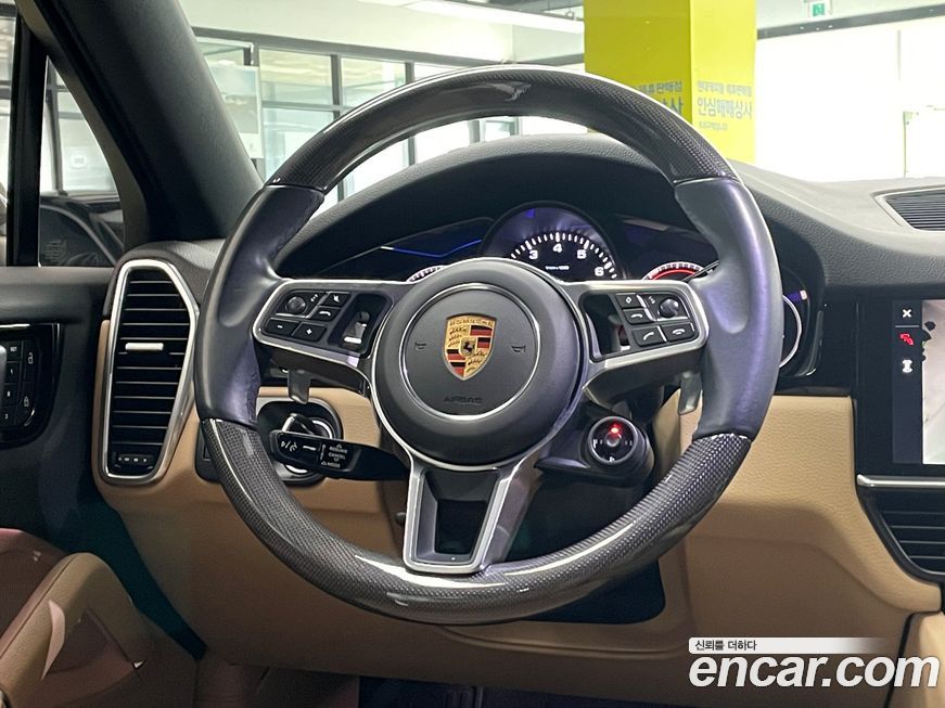 Porsche Cayenne 2022