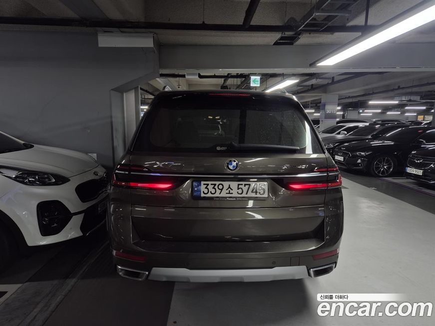 BMW X7 2024