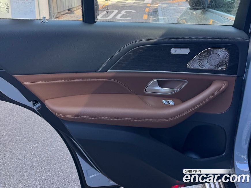 Mercedes-Benz GLE-Class 2026