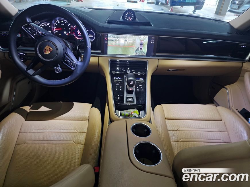 Porsche Panamera 2022