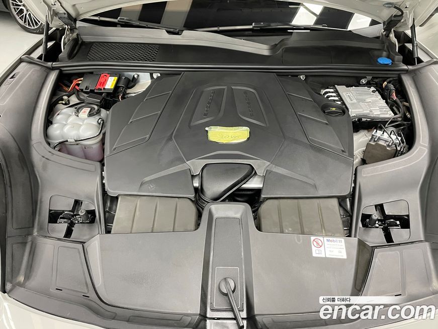 Porsche Cayenne 2022