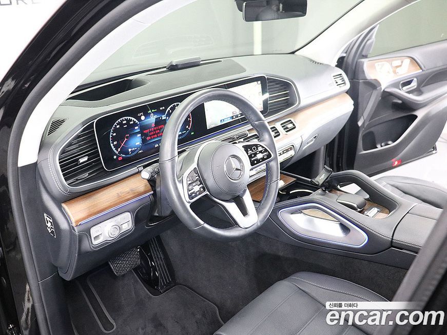 Mercedes-Benz GLE-Class 2021