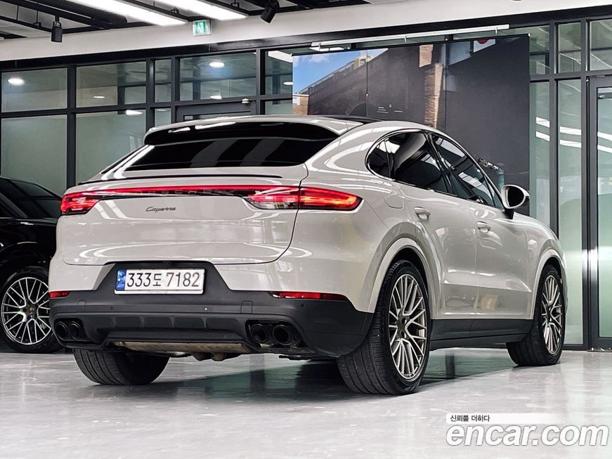 Porsche Cayenne 2022